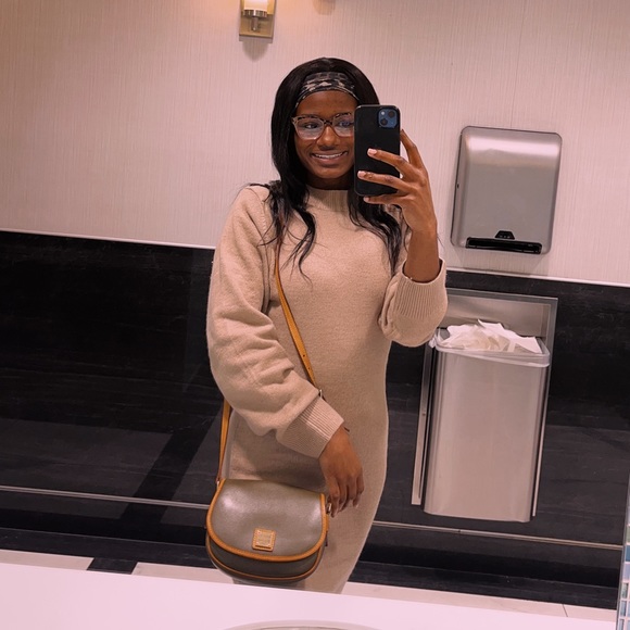 Meet your Posher, Jordan - Picture 1 of 5